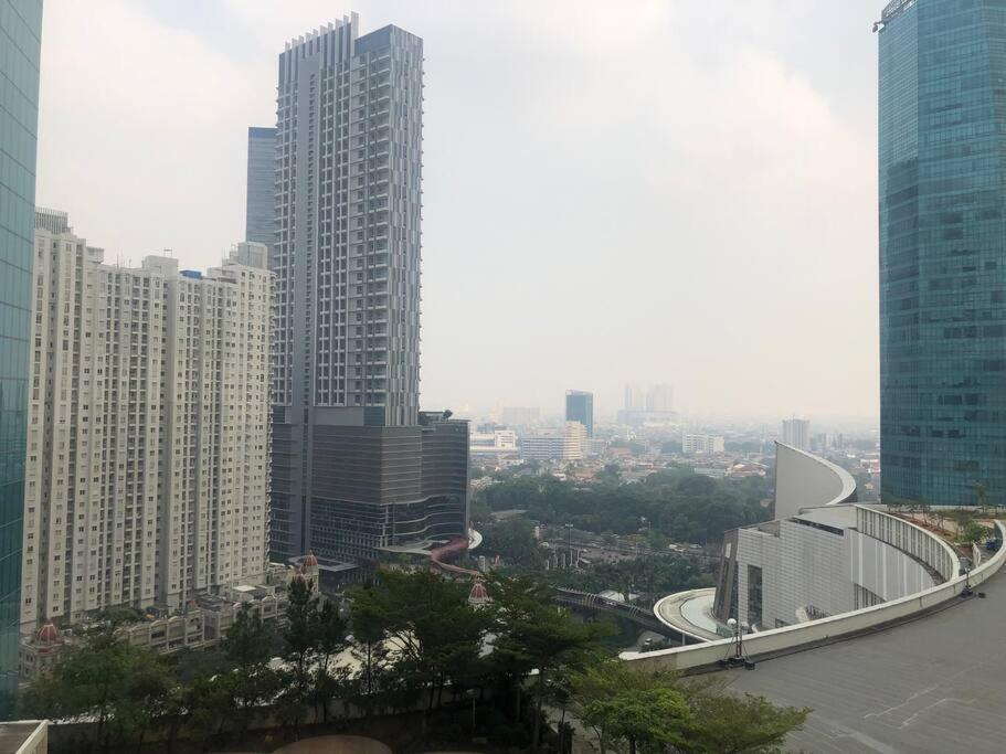 Central Park Residences Jakarta Exterior photo