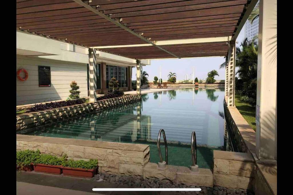 Central Park Residences Jakarta Exterior photo